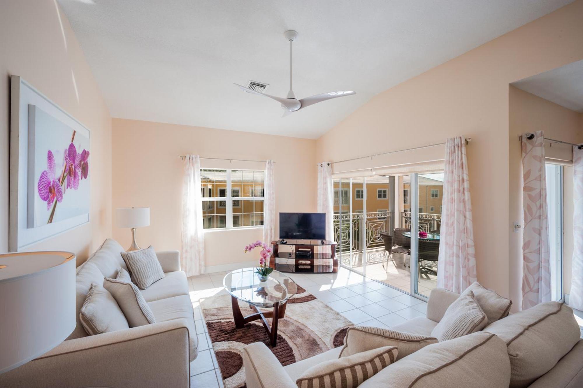 Regal Beach Club George Town Room photo