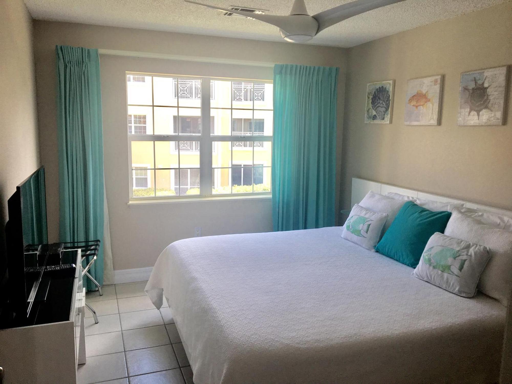 Regal Beach Club George Town Room photo