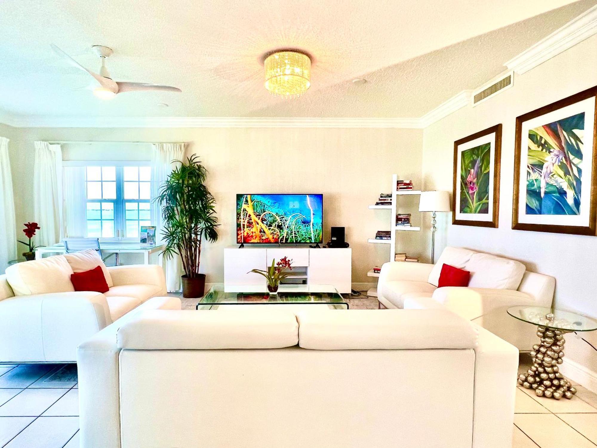 Regal Beach Club George Town Room photo