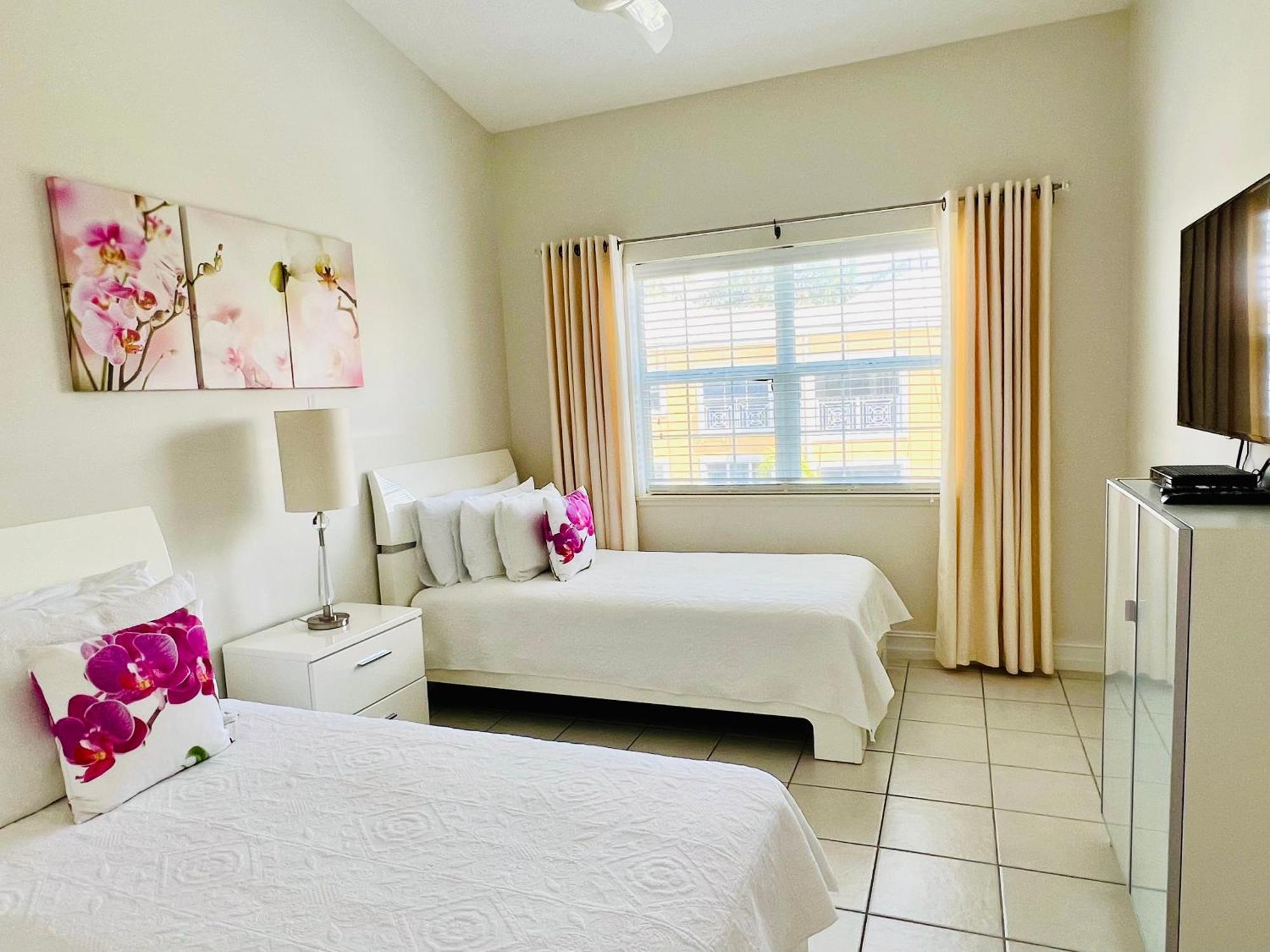 Regal Beach Club George Town Room photo